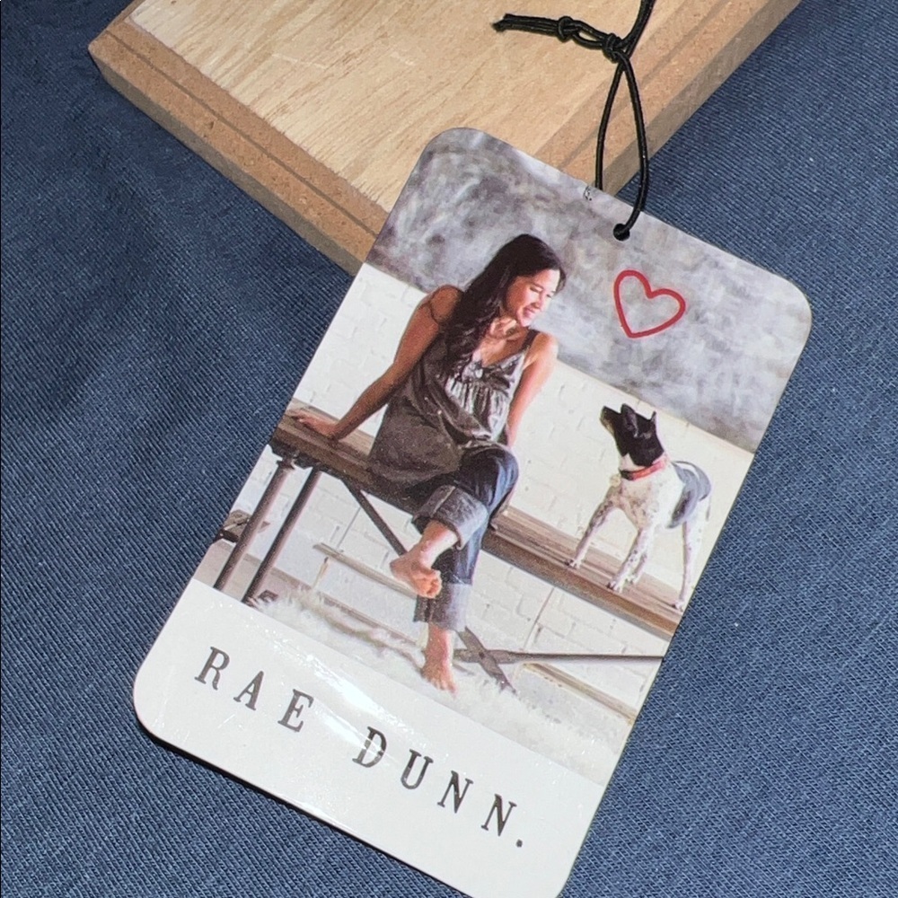 Rae Dunn White Heart with Red 'Boss Mom' - Picture 2 of 4